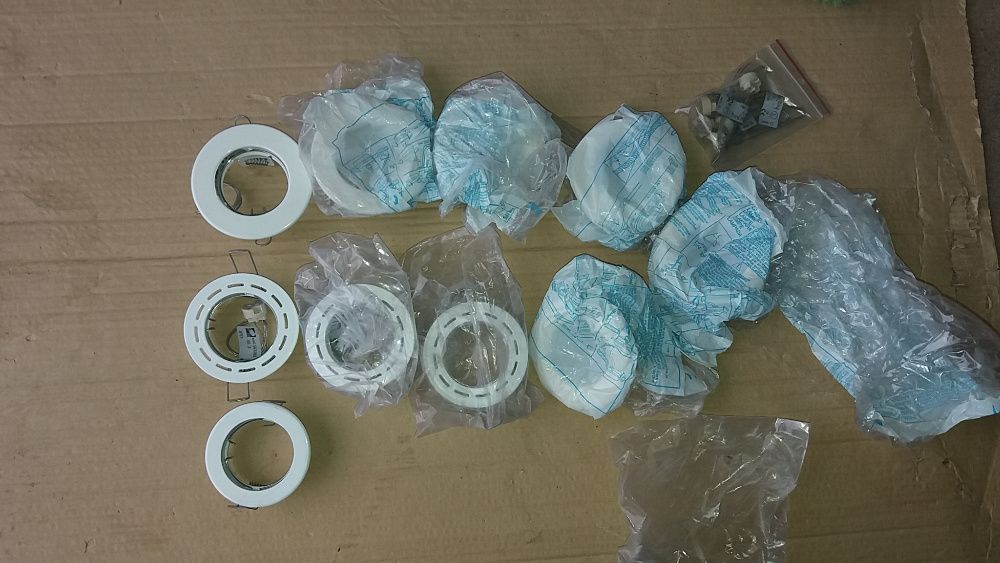 Lot of 10 GU5.3 12V Spotlights64585836924546121