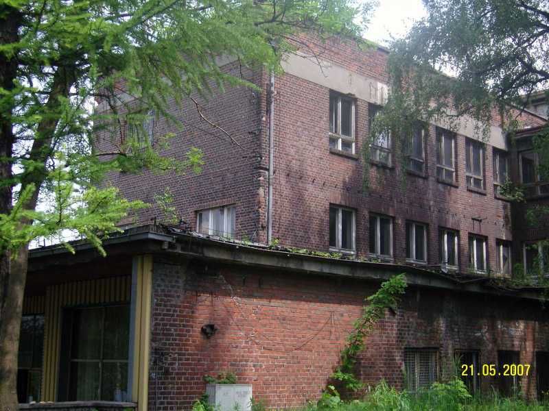 Na sprzedaż BUDYNEK ADMINISTRACYJNY po kopalni. 4620m2 i działka.