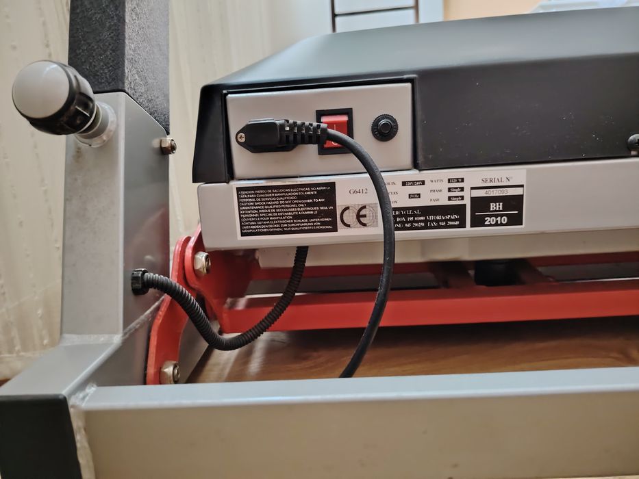 Passadeira eléctrica da marca BH Xebon Pro