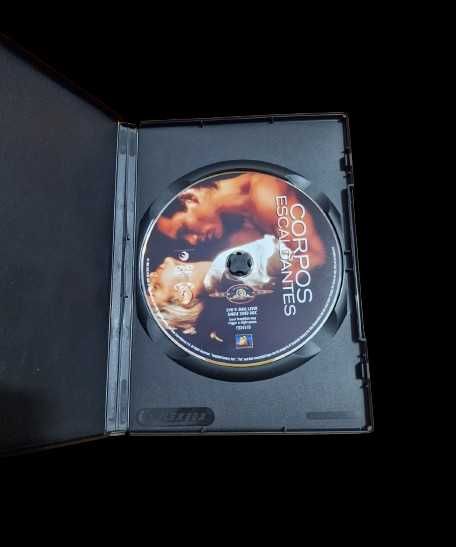 CORPOS ESCALDANTES (Sherilyn Fenn/Richard Tyson/Milla Jovovich)