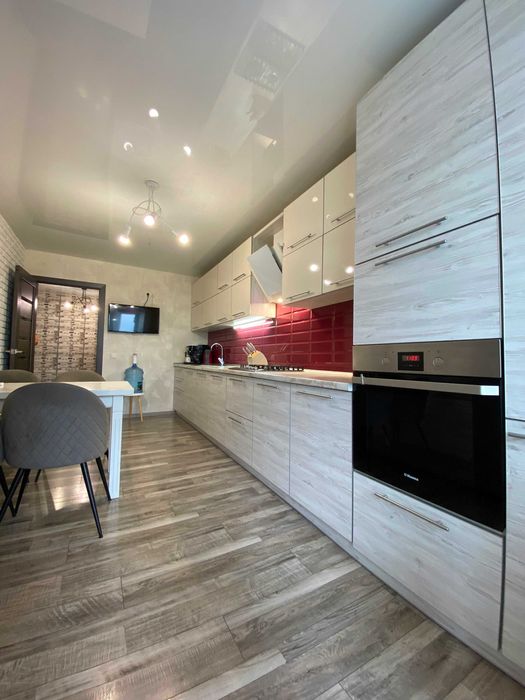 Красива 2-кімнатна квартира з автономкою на Грушевського! DI