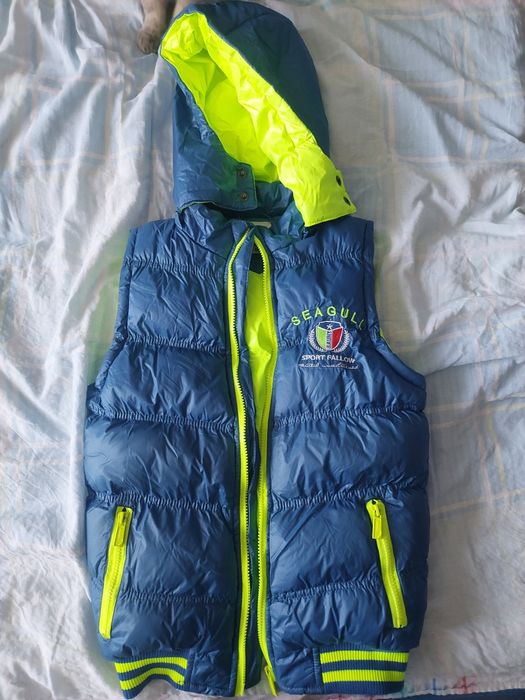 Жилетка детская новая