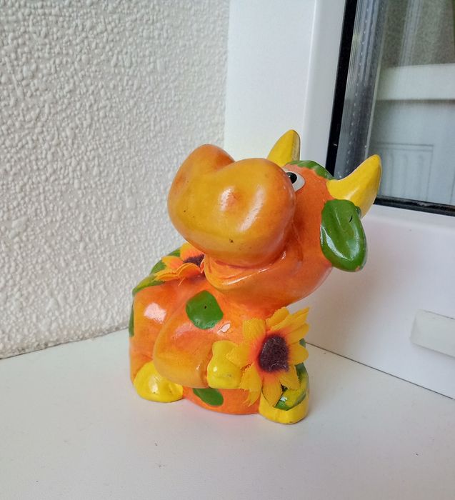 Статуэтка, фигурка коровы, сувенир