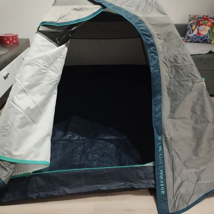 Namiot 2 osobowy QUECHUA MH100