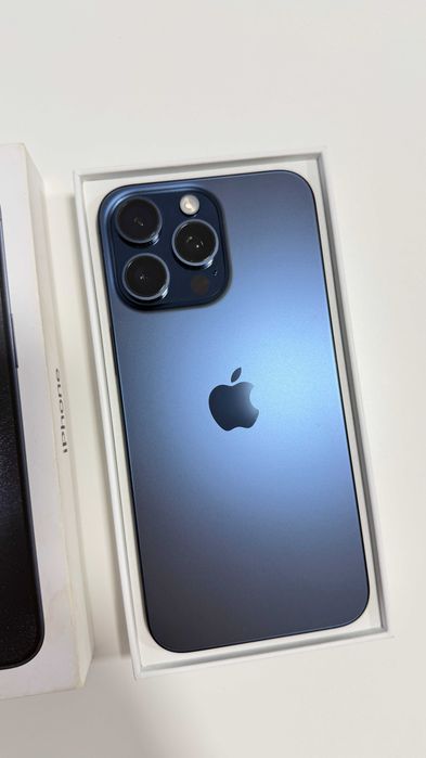 iPhone 15 Pro Max 256GB синій Neverlock — ідеальний стан, 1 власник