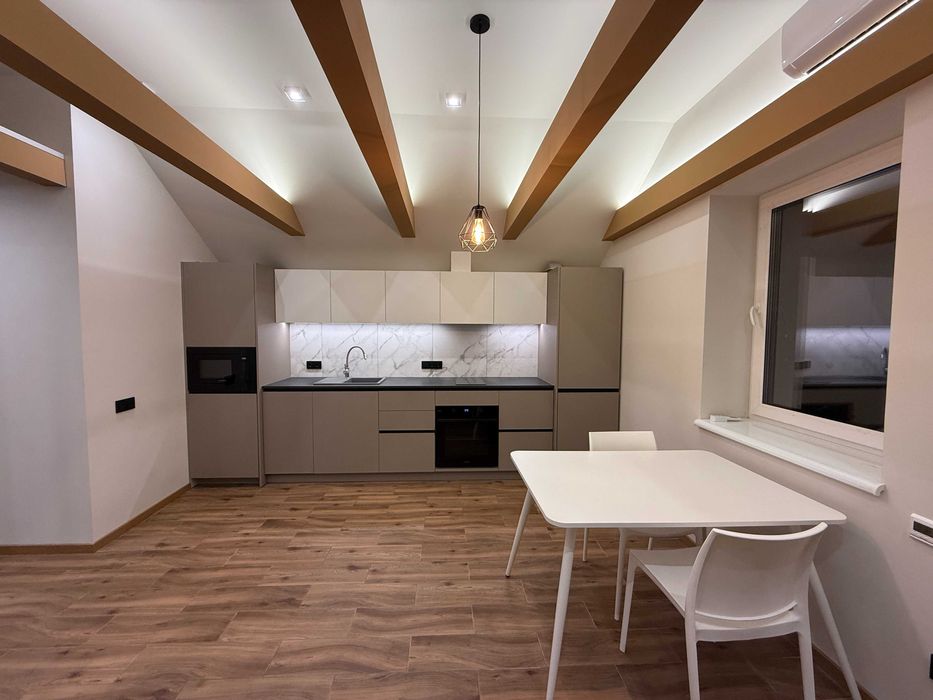 Квартира з сучасним ремонтом