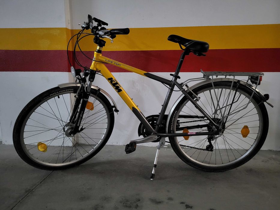Bicicleta KTM, tamanho S, bom estado, pneus novos
