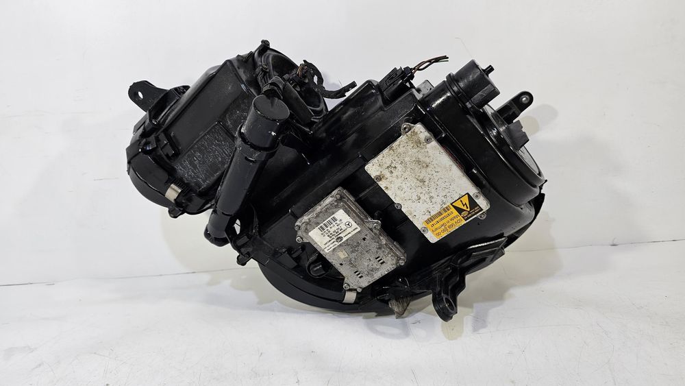 Mercedes w211 lampa przód przednia bi-xenon skrętny prawa eu
