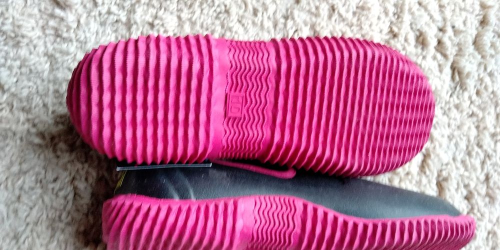 Аквашузы женские Western Chief размер 41-42