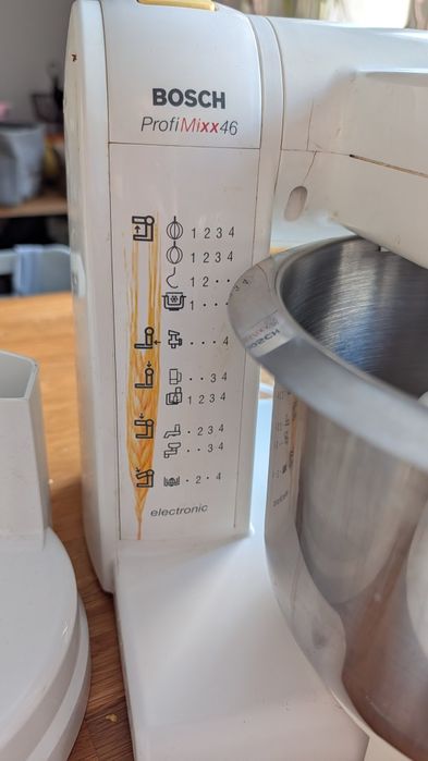 Robot kuchenny Bosch MUM4675EU bogate wyposażenie