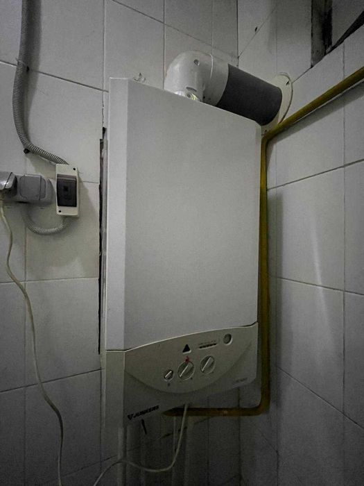 Продаж 2-ох приміщення/ Центр/ Університетська