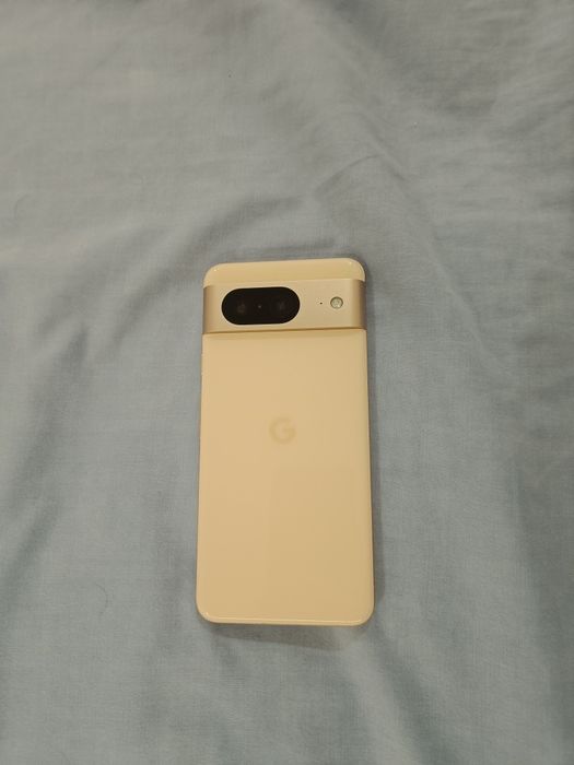 Google pixel 8 rose gold