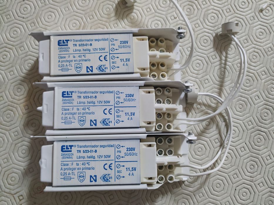 Transformadores 220V para 12V