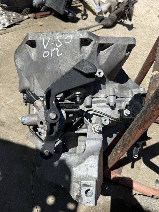 Caixa de velocidades Volvo v40 s40 1.6 Ford focus tdci star/stop ref: :AV6R-7201-KC D2M2A  F1FR 7002 ADA