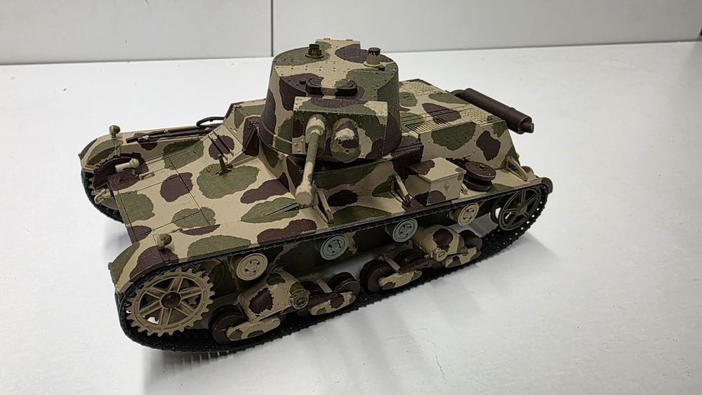 Model czołgu 7TP - gotowy pomalowany