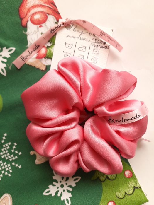 Róż pink jedwab naturalny gumka scrunchie do włosów