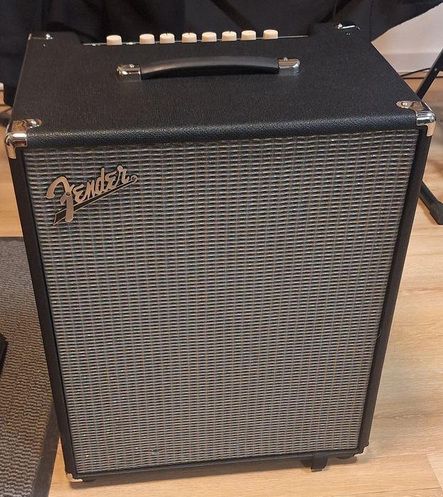 Fender Rumble 500 stan bardzo dobry