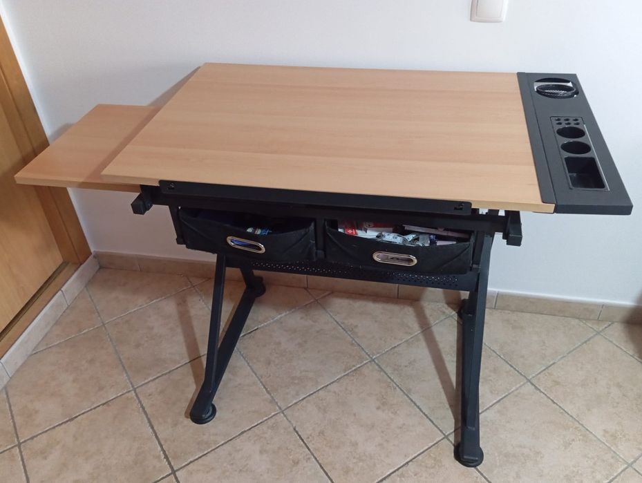 Secretária de Desenho Profissional – Tampo Ajustável