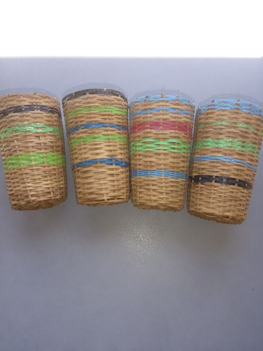 Recipientes em palhinha