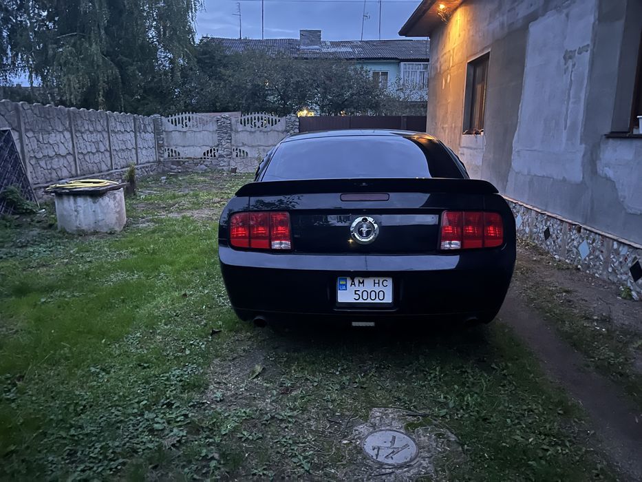 Продам Ford Mustang 4.0