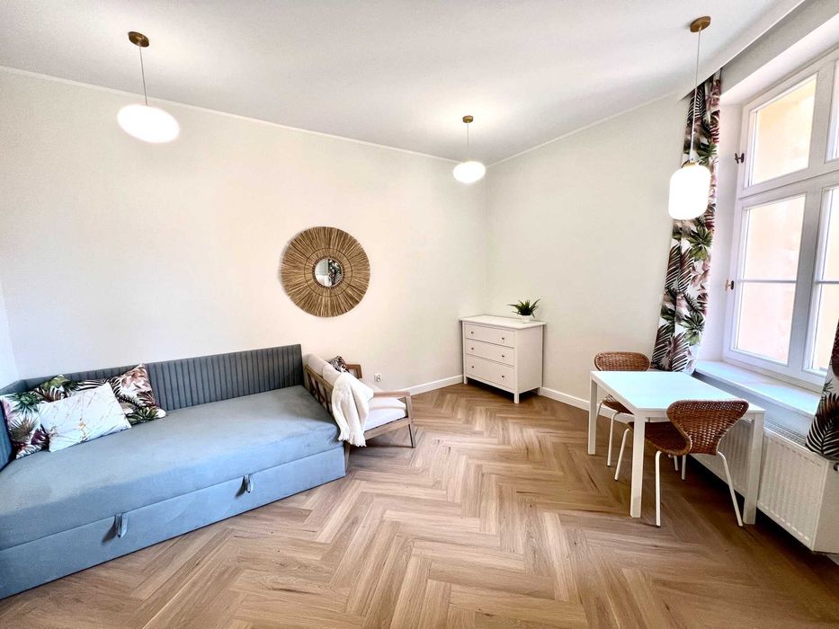 Komfortowy apartament kawalerka ścisłe centrum Mielzynskiego 20