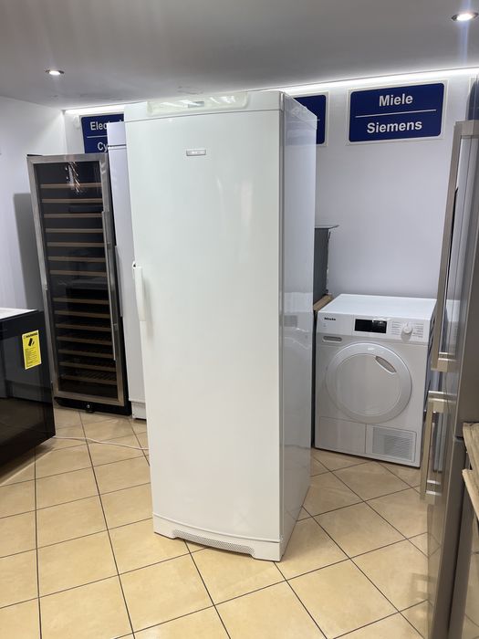 *Zamrażarka**noFrost*Zamrażarka do Gastronomii*