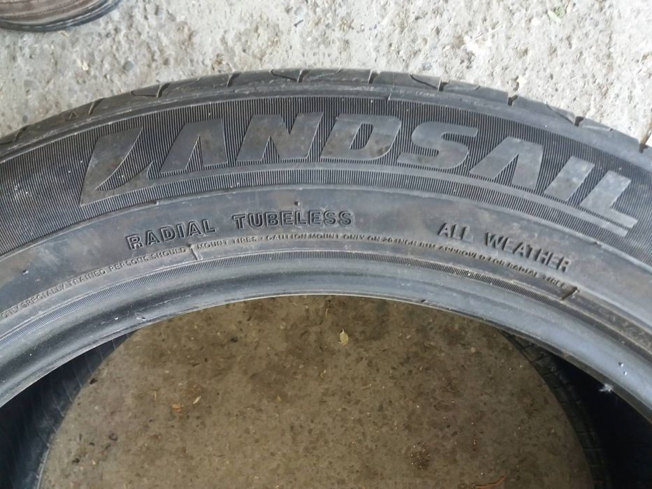 Шини   275/45R20