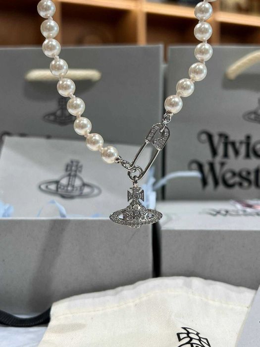 Perty naszyinik Vivienne Westwood relief choker