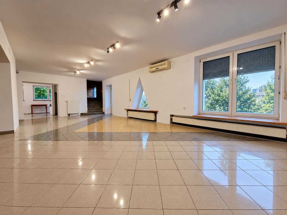 lokal 200m2 , możliwość wynajecia części lokalu - Pabianice