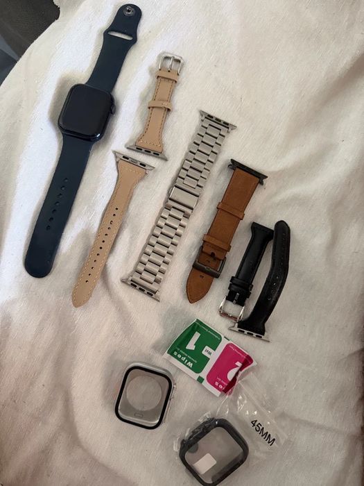 Apple Watch Série 8 com Carregador, Caixa e Pulseiras