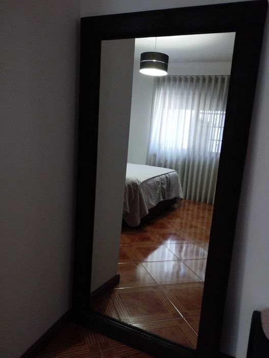 Espelho com orla em tecido castanho64741014860034121