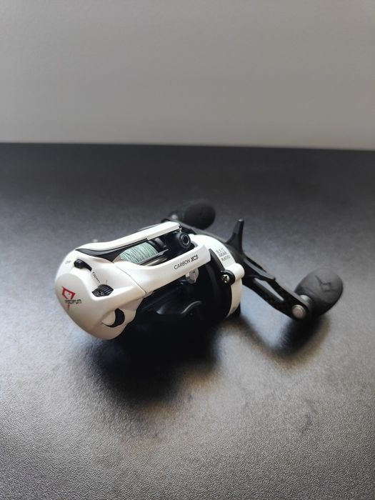 Carreto Piscifun Carbono XCS 8.1