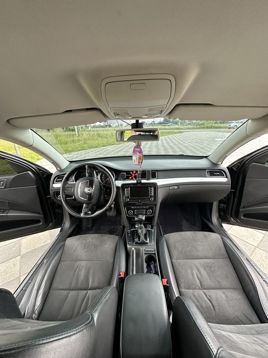 Skoda Superb 2010 VIN TMBJF93T1B9016607 фото оголошення 14 з 24