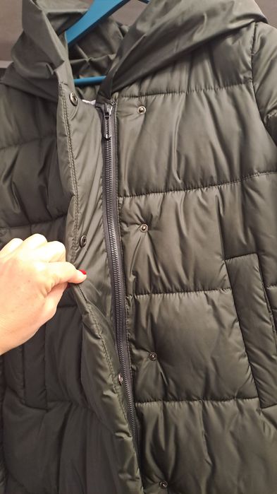 Пуховик жіночий,дуже стильний та теплий,