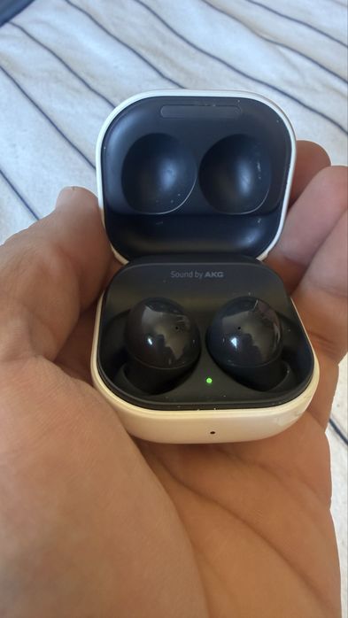 Fones de ouvido sem fios Samsung Galaxy Buds2,