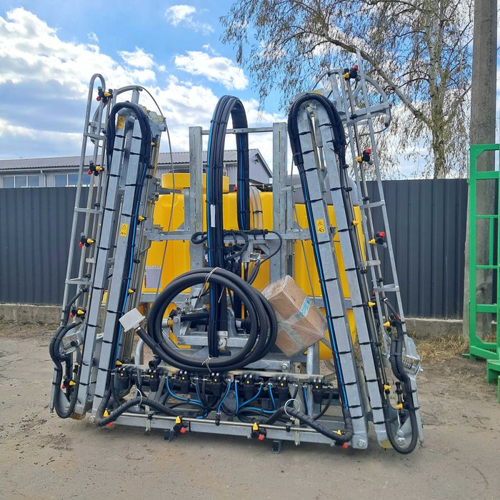 Обприскувач італійський Moccia 1000л 16м + Arag 400S, опрыскиватель
