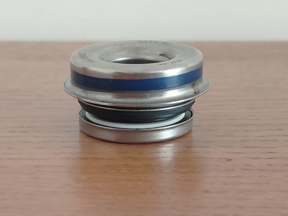 Reperaturka pompy wody Ursus C-330 nowy typ