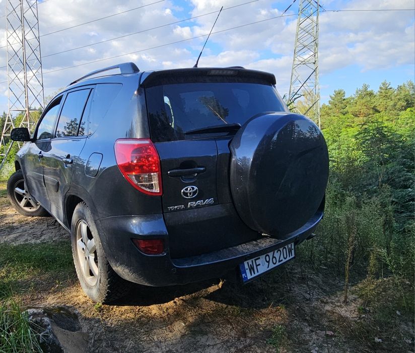 Toyota Rav 4 wersja czterodrzwiowa