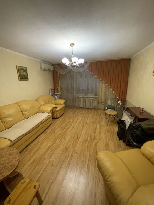 Продается 3 комн. Г. Славянск. Можно по сертификату.