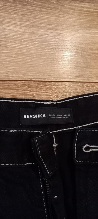 Spodnie bershka stan bardzo dobry