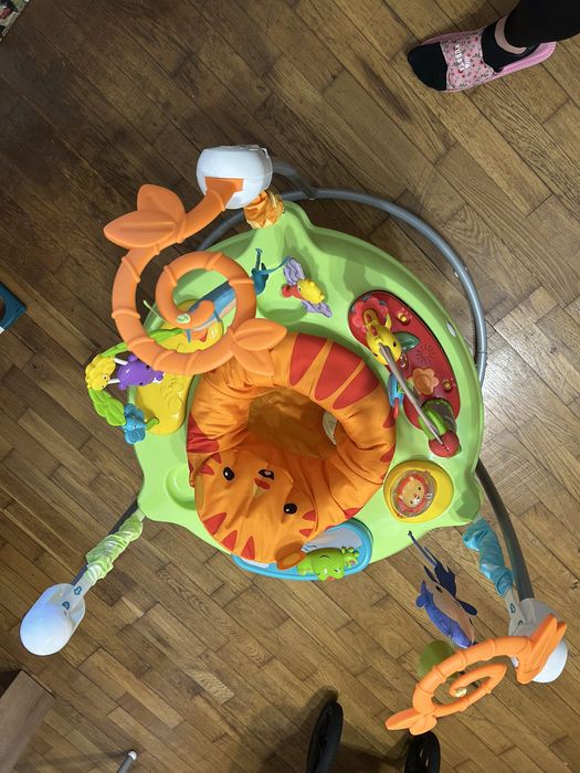 Fisher price skoczek junperoo