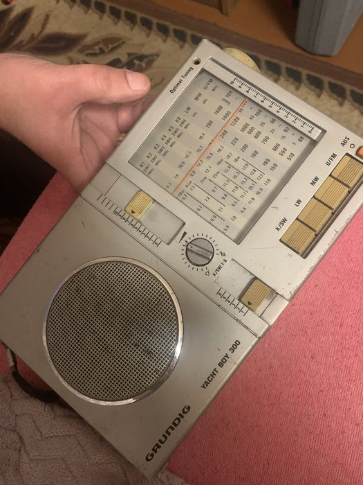 Винтажное портативное радио Grundig 300