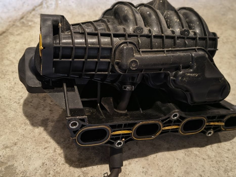 Kolektor ssący m16a sx4 Sedici grandvitara