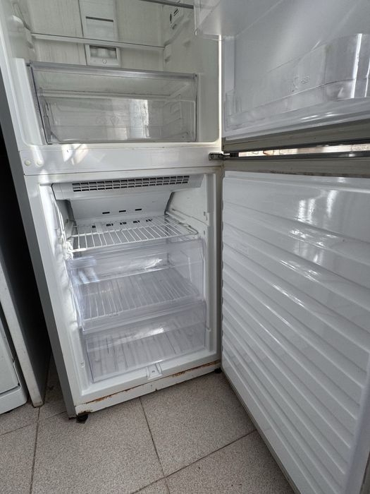 Frigorifico  Whirlpool avariada
