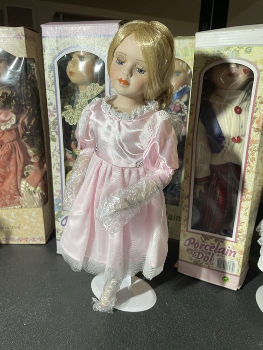 Bonecas de porcelana