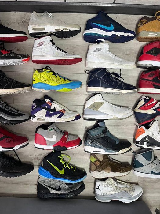 Колекція кросівок Nike & Jordan (ТІЛЬКИ ПРАВІ). Нові Для кастому та декору ремонт взуття