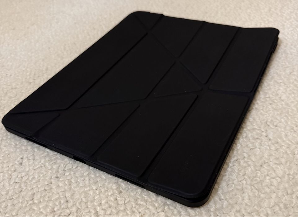 Case etui EPICO Hero Flip na iPad Pro 12.9 6-generacji czarny