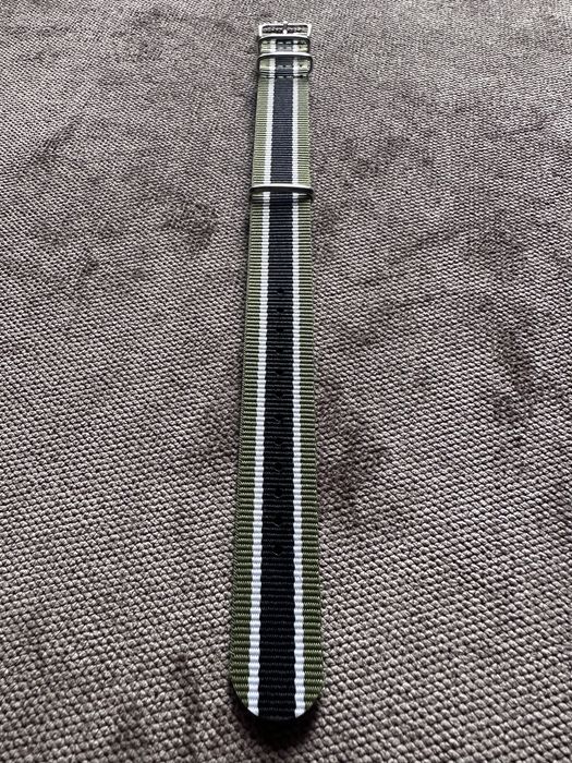 Pasek nato 20mm nowy zielono-bialo-czarny