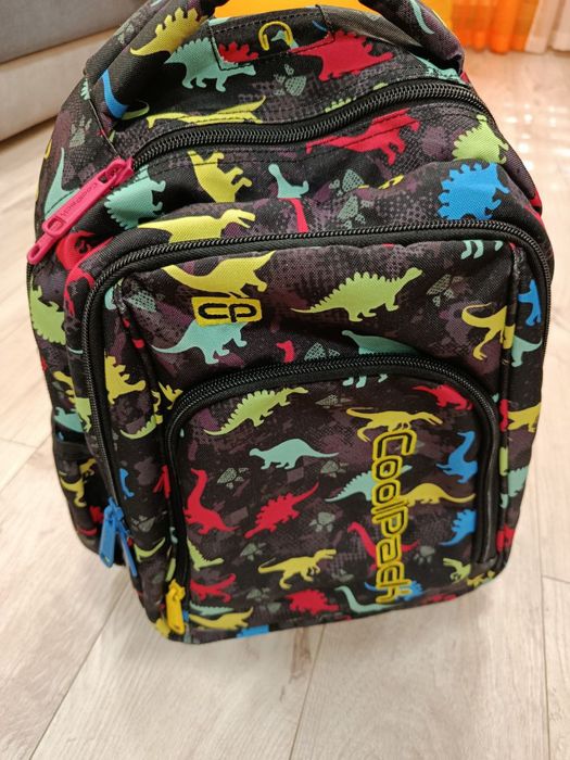 Рюкзак с твердой спинкой