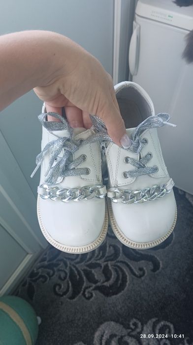 Туфлі на дівчинку 28 розмір
